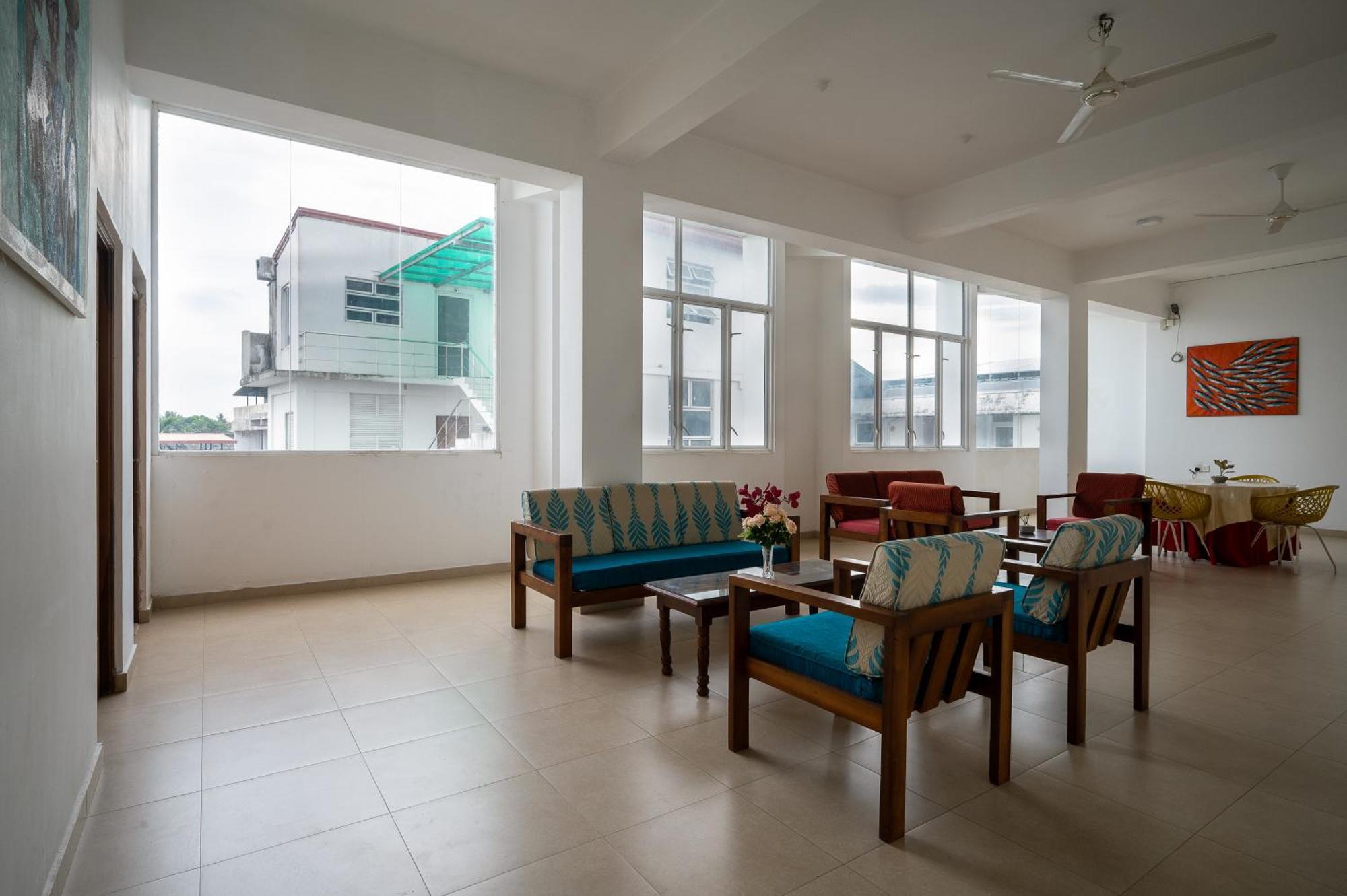 Hotel Oviya Vavuniya Exterior foto