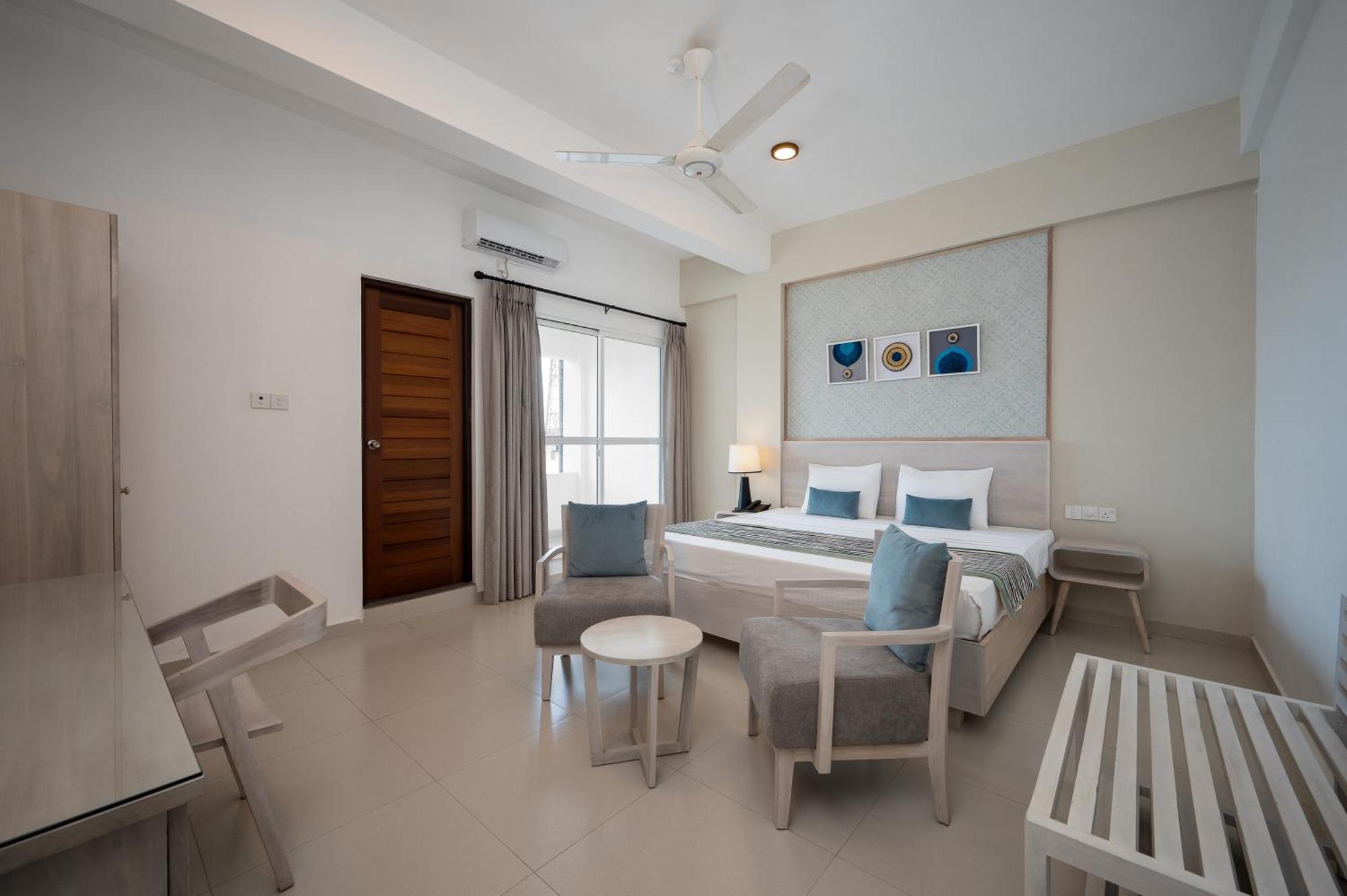 Hotel Oviya Vavuniya Exterior foto