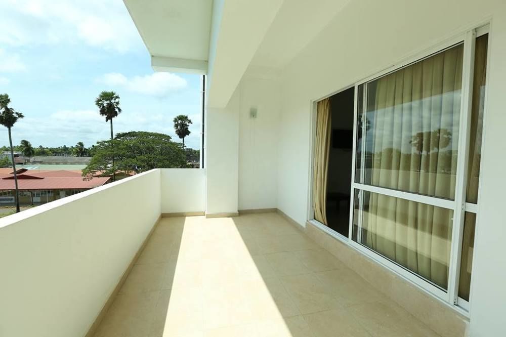 Hotel Oviya Vavuniya Exterior foto